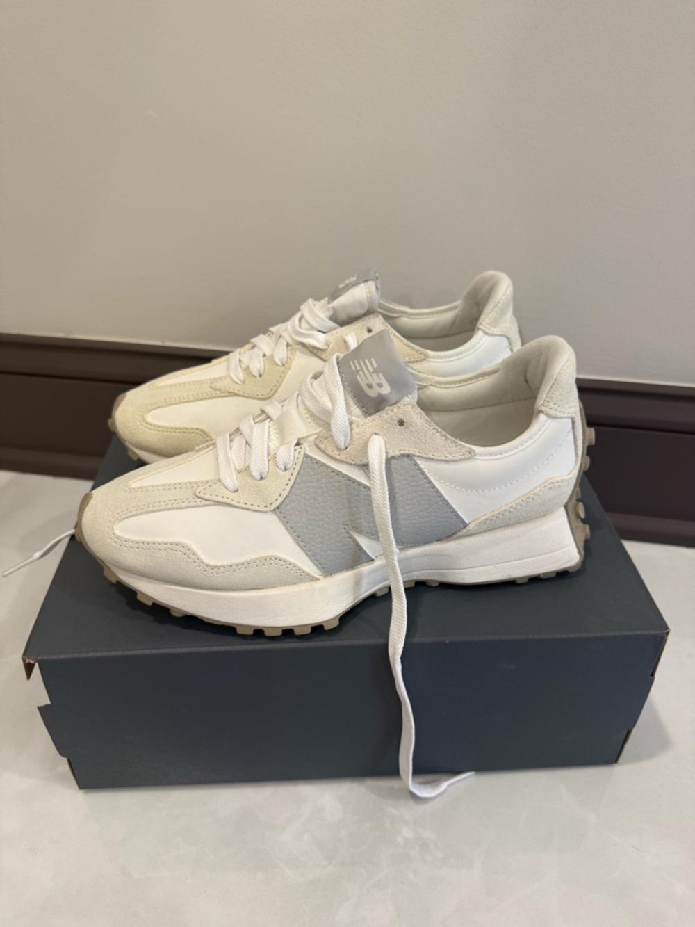 New Balance 327 Cream & Gray Retro Runner Sneakers - Picture 3 of 8